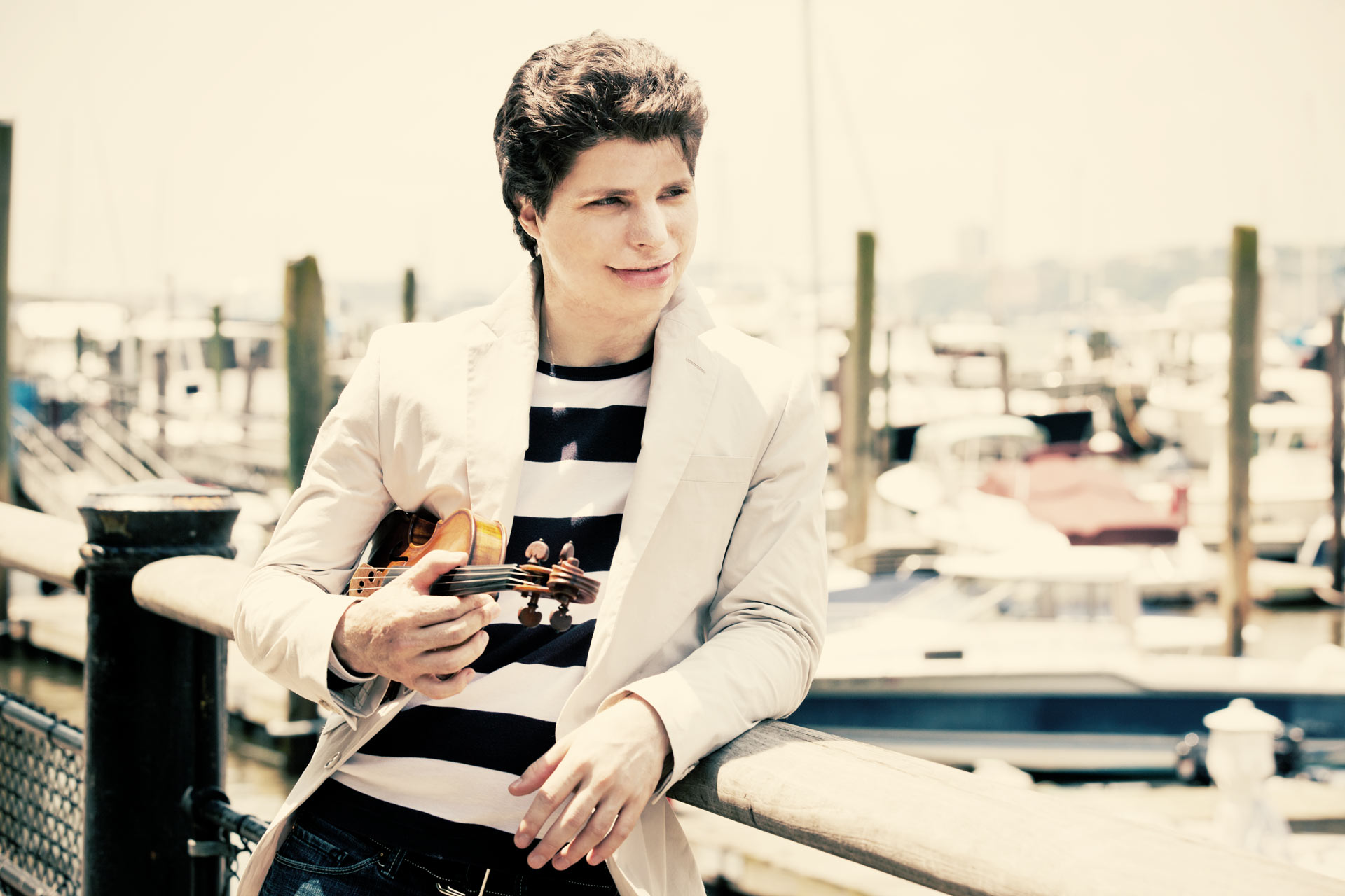 AUGUSTIN HADELICH, Violin, named Musical America’s 2018 Instrumentalist of the Year. Photo: augustinhadelich.com