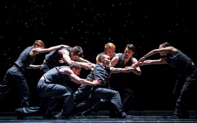 Hubbard Street Dancers in Solo Echo by Crystal Pite. Photo by Todd Rosenberg.