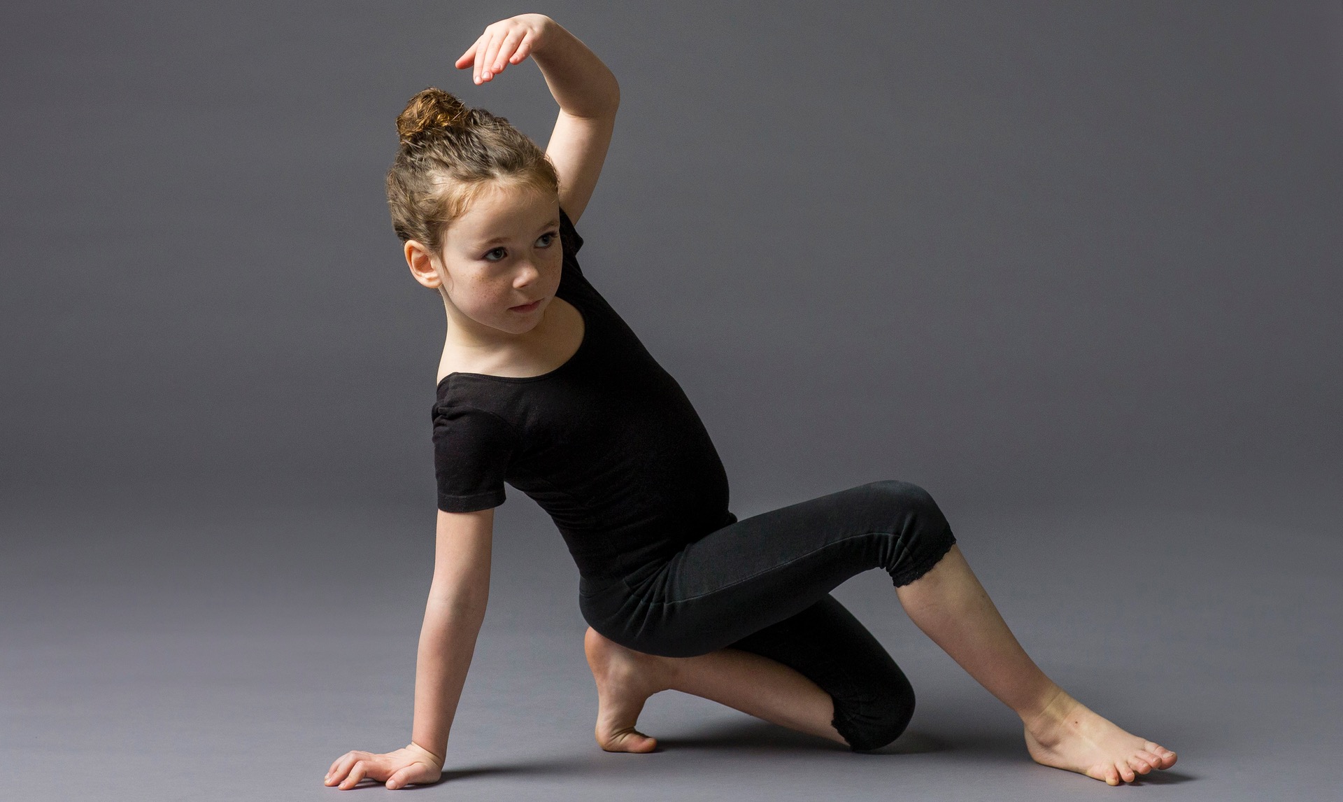 Hubbard Street Youth Dance Programs student. Photo by Todd Rosenberg.