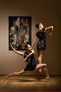 Hubbard Street Dance Chicago’s HS2 dancers Emilie Leriche and Lissa Smith with Picasso’s Man with a Pipe, 1915. The Art Institute of Chicago, gift of Mrs. Leigh B. Block in memory of Albert D. Lasker. © Estate of Pablo Picasso / Artists Rights Society (ARS), New York. Photo by Todd Rosenberg.