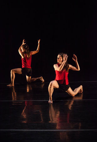 Hubbard Street Dancers Jessica Tong, left, and Jacqueline Burnett in Maiden by Jonathan Fredrickson. Photo by Quinn B Wharton.