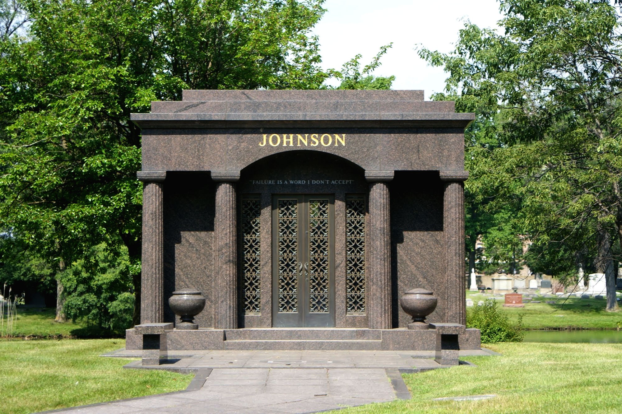 Oak Woods Cemetery