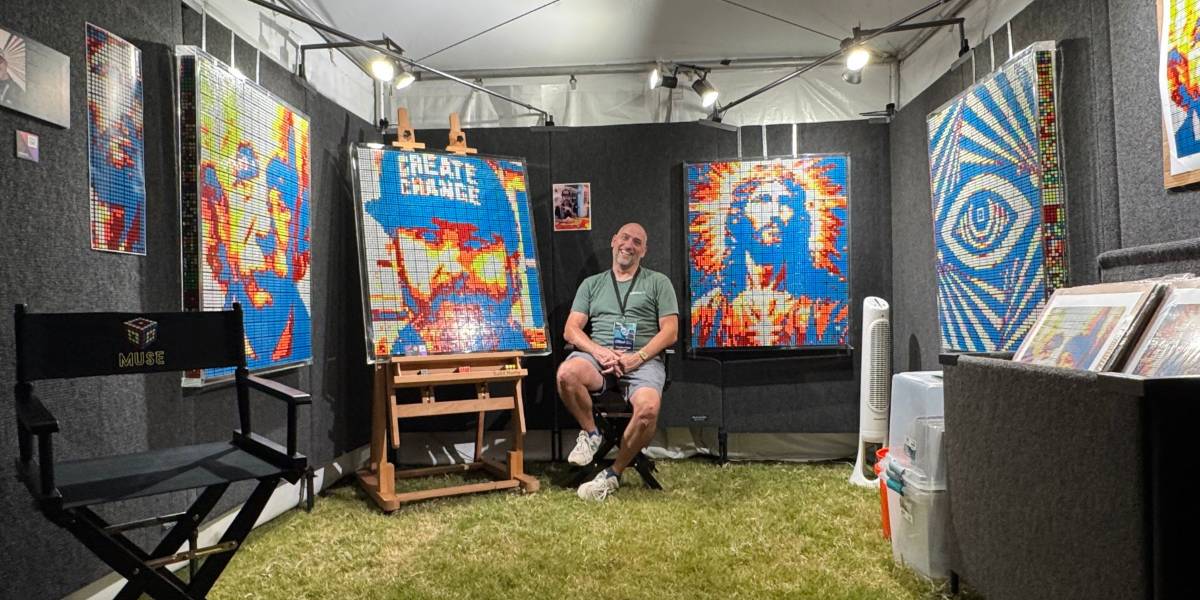 Artist Brandon O'Neill in an art vendor booth