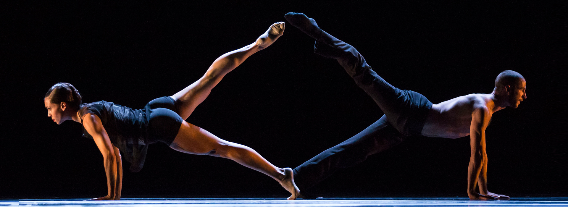 Hubbard Street Dancers Jacqueline Burnett, left, and Jesse Bechard in The Art of Falling. Photo by Todd Rosenberg.