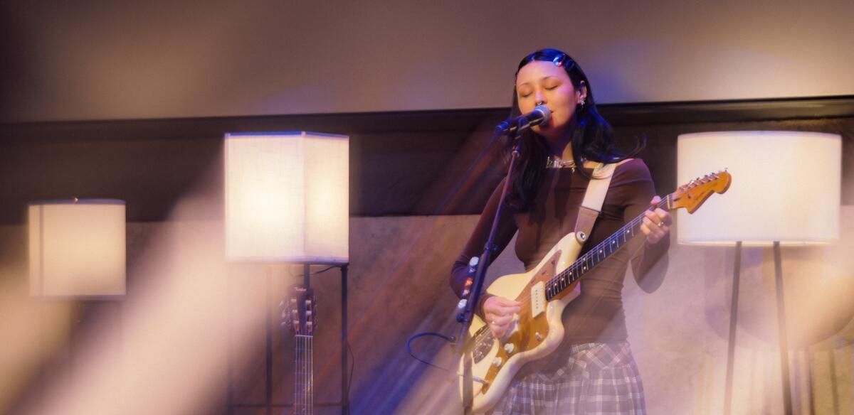 Luna Li performs at the Atrium. Photo by Lawrence Sumulong.