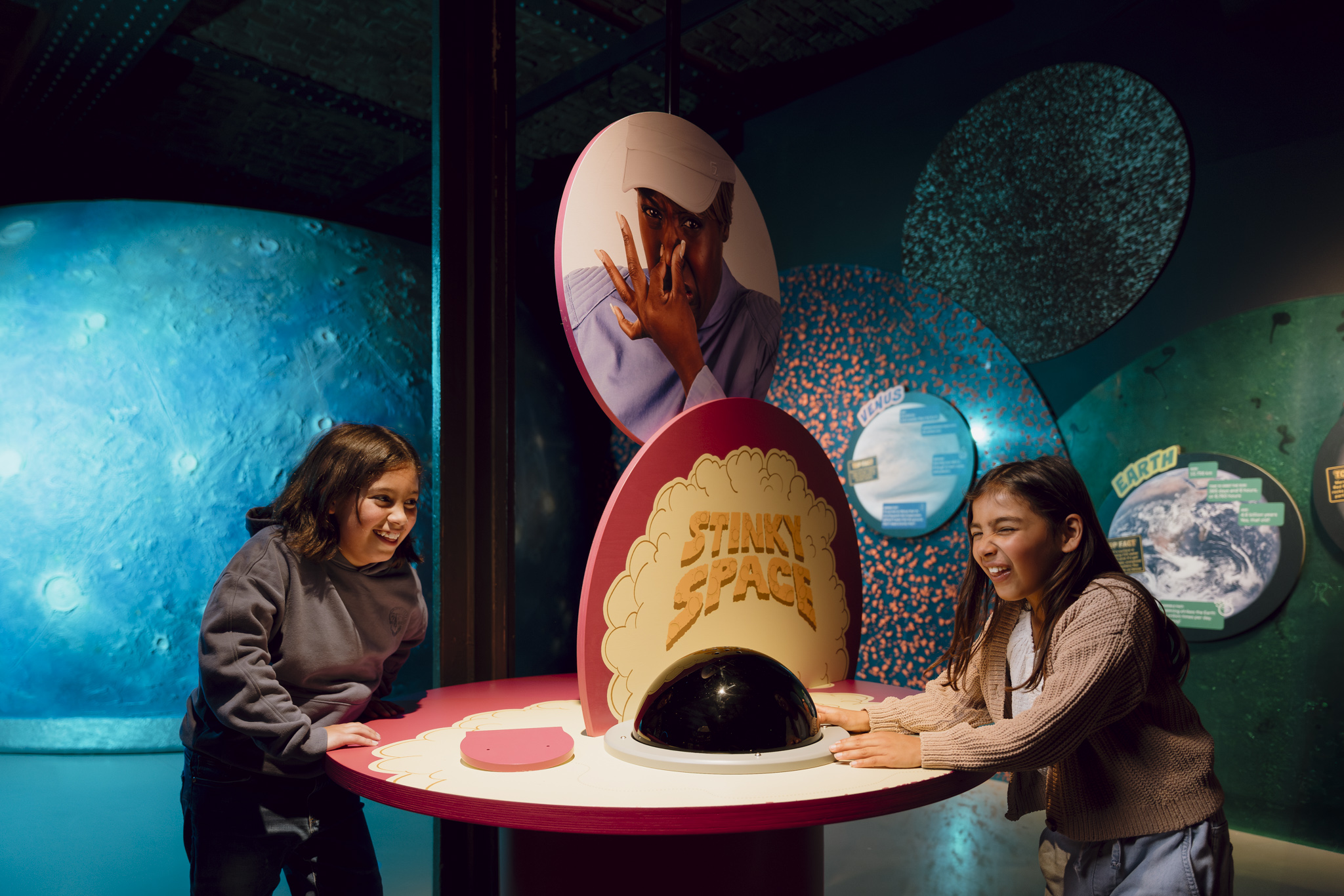 Image of two children in Stinky Space in Horrible Science: Cosmic Chaos
