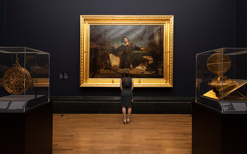 Inside 'Conversations with God Jan Matejko's Copernicus'. Photo © The National Gallery, London