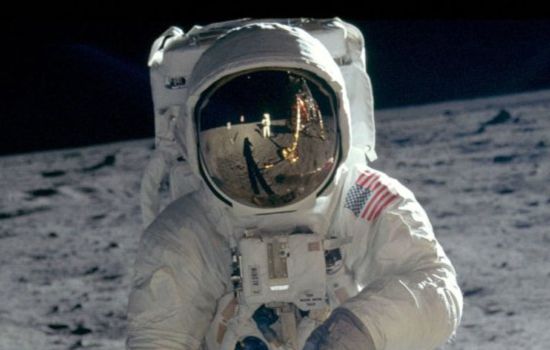 Promotional still from Apollo 11