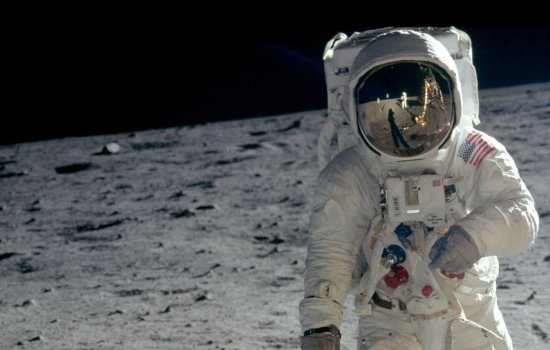 Promotional still from Apollo 11