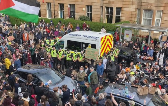 Everybody to Kenmure Street