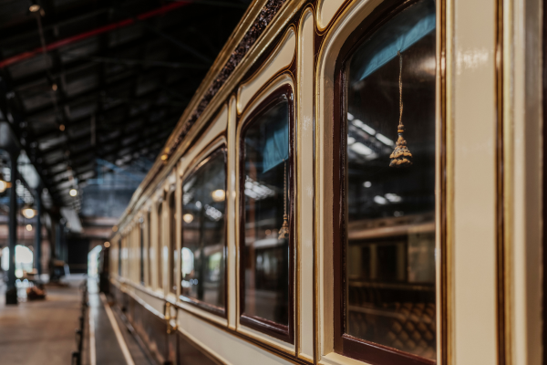 Storyteller in Station Hall