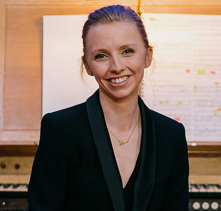 Organist Anna Lapwood.