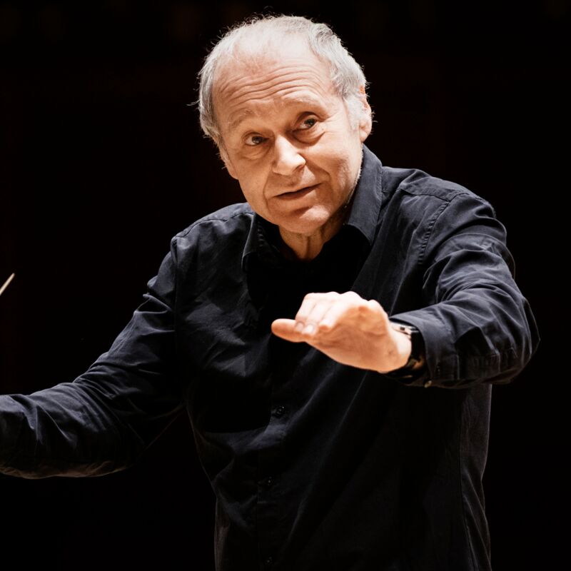 Adam Fischer conducting