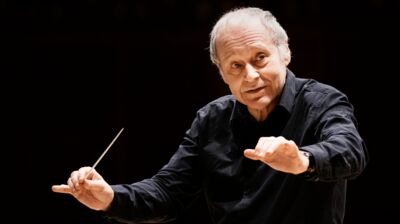 Adam Fischer conducting