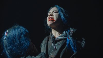 Courtney May Robertson: HUNTER