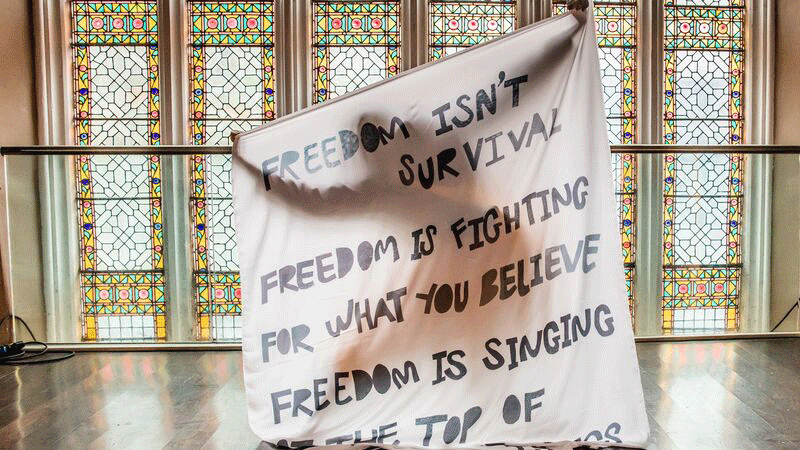 Gif of installation view of Chiharu Shiota & Yin Xiuzhen