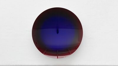 Round mirror sculpture by Anish Kapoor