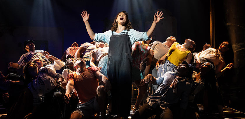 Mamma Mia's Donna sings with cast around her